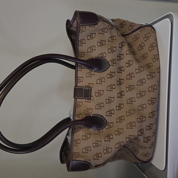 Dooney & Bourke Large Canvas Shoulder Tote Bag - Picture 4 of 17